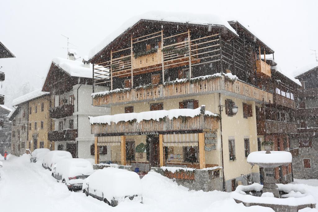 Albergo Centrale Forni di Sopra Exterior foto
