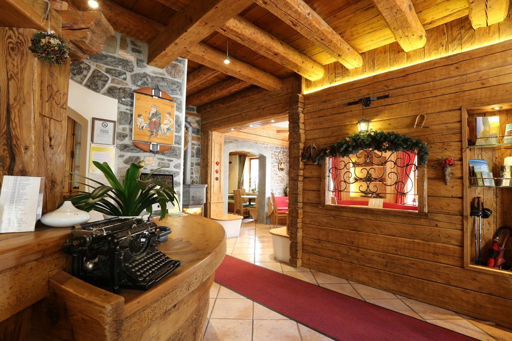 Albergo Centrale Forni di Sopra Exterior foto