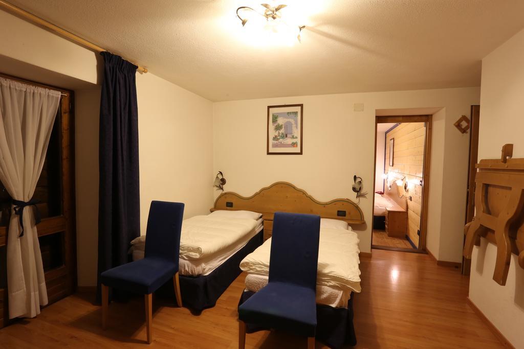 Albergo Centrale Forni di Sopra Zimmer foto