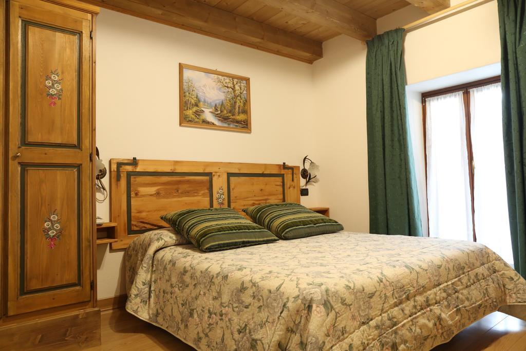Albergo Centrale Forni di Sopra Exterior foto